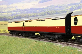 Darstaed D24-2-13A Finescale O Gauge BR (Ex-LNER) Thompson Mainline BG (Full Brake) Coach, Crimson & Cream 'E12E' (From 'The Elizabethan')